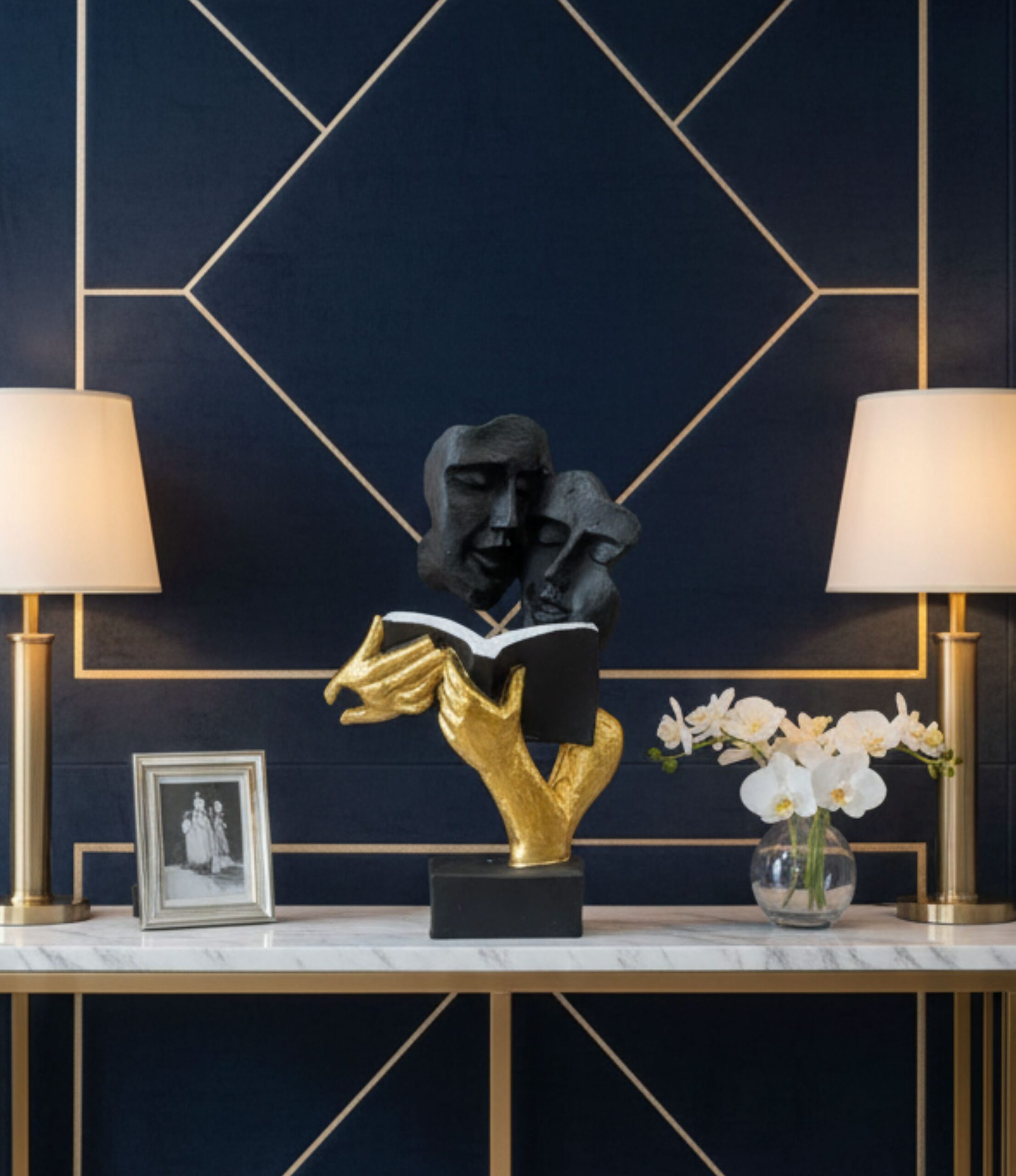 Golden Hands Love Reading Statue Golden Hands Love Reading Statue