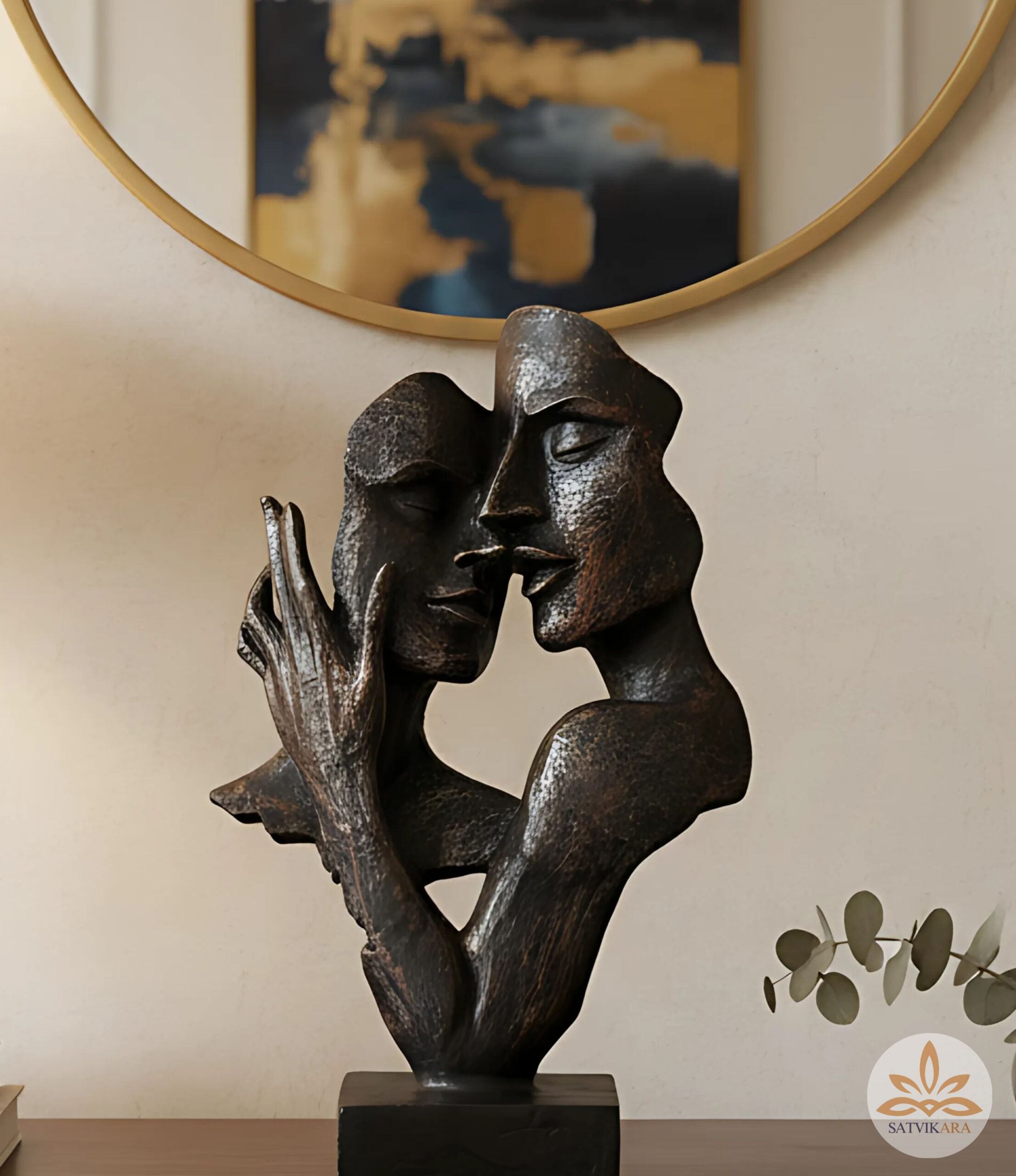 Elegant Abstract Romantic Couple Statue Elegant Abstract Romantic Couple Statue
