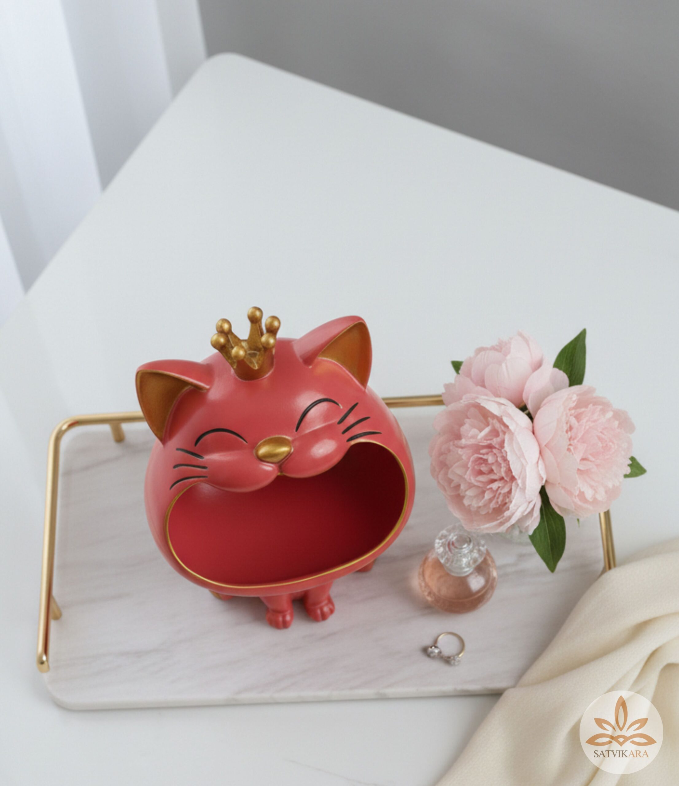 Royal Cat Storage Showpiece Royal Cat Storage Showpiece