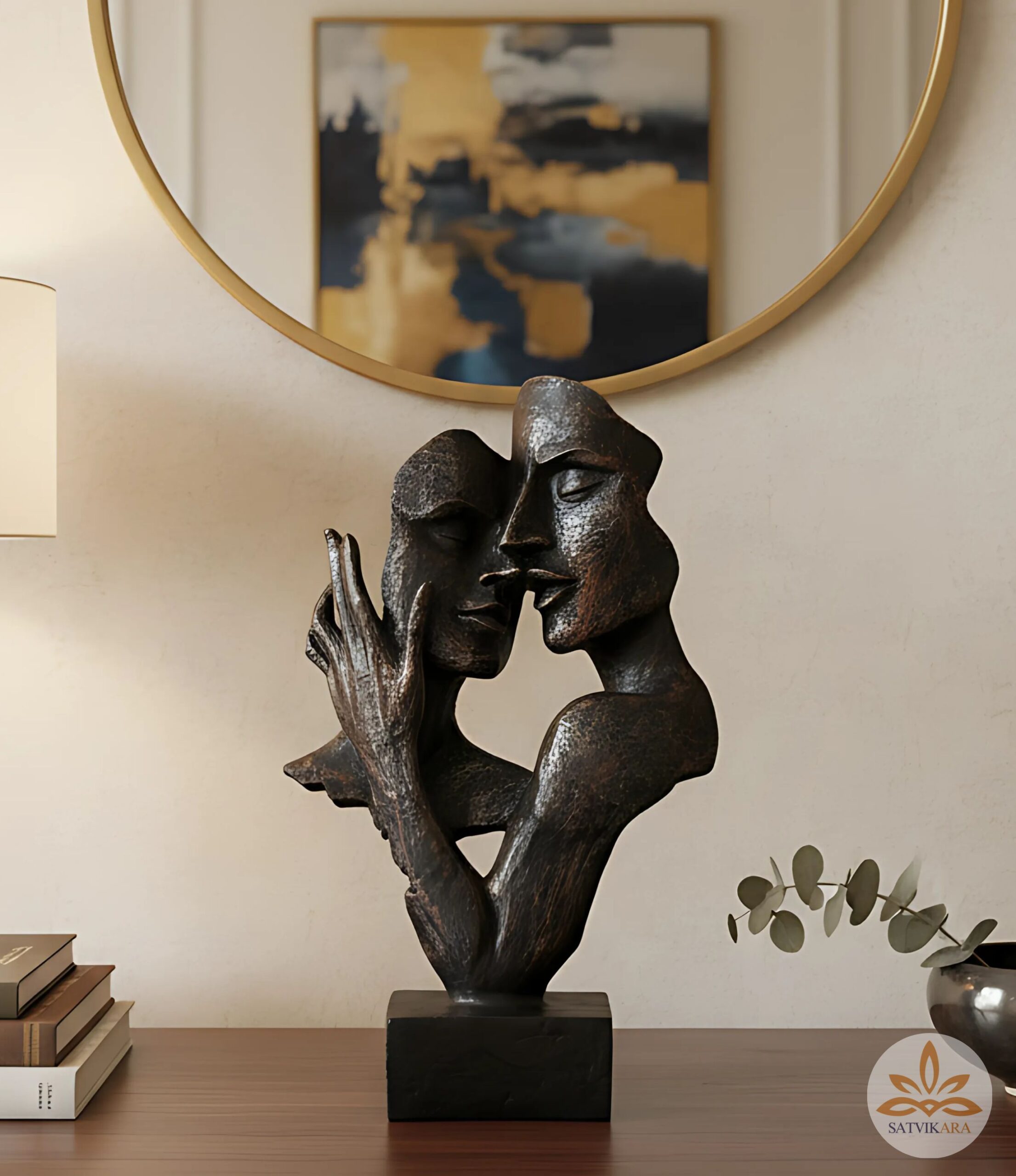Elegant Abstract Romantic Couple Statue Elegant Abstract Romantic Couple Statue